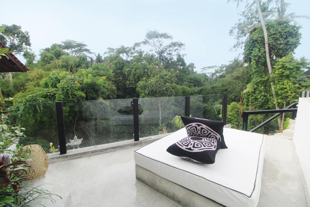 Jungle'S Door Ubud By Love Is Simple Экстерьер фото